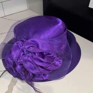 Vintage 100% Wool Purple Hat with Satin BIG FLOWER AND FEATHER